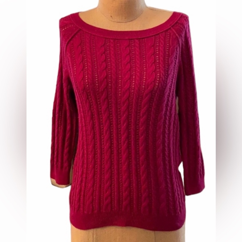 NWT American Eagle Outfitters beautiful sweater